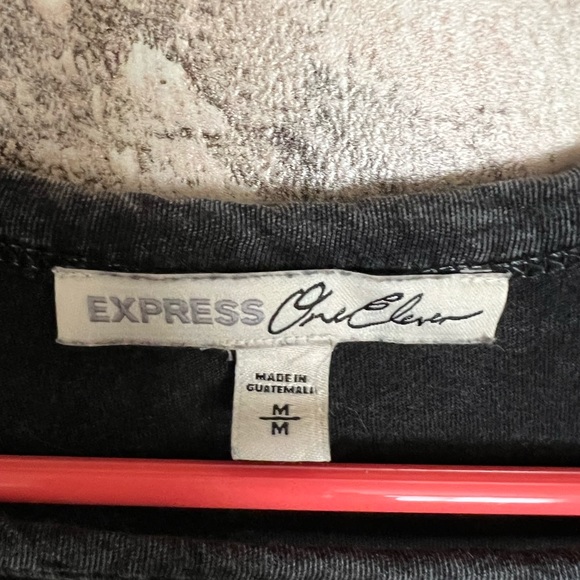 EXPRESS tee - Picture 3 of 4